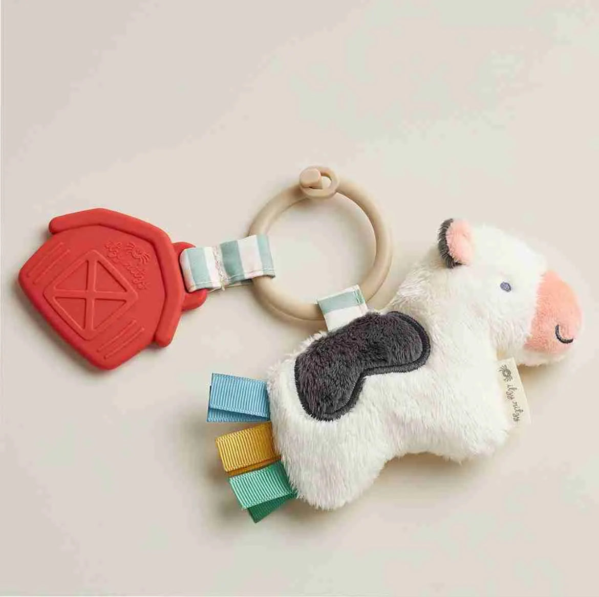Itzy Pal™ Peluche craquante et jouet de dentition - vache - Itzy Ritzy