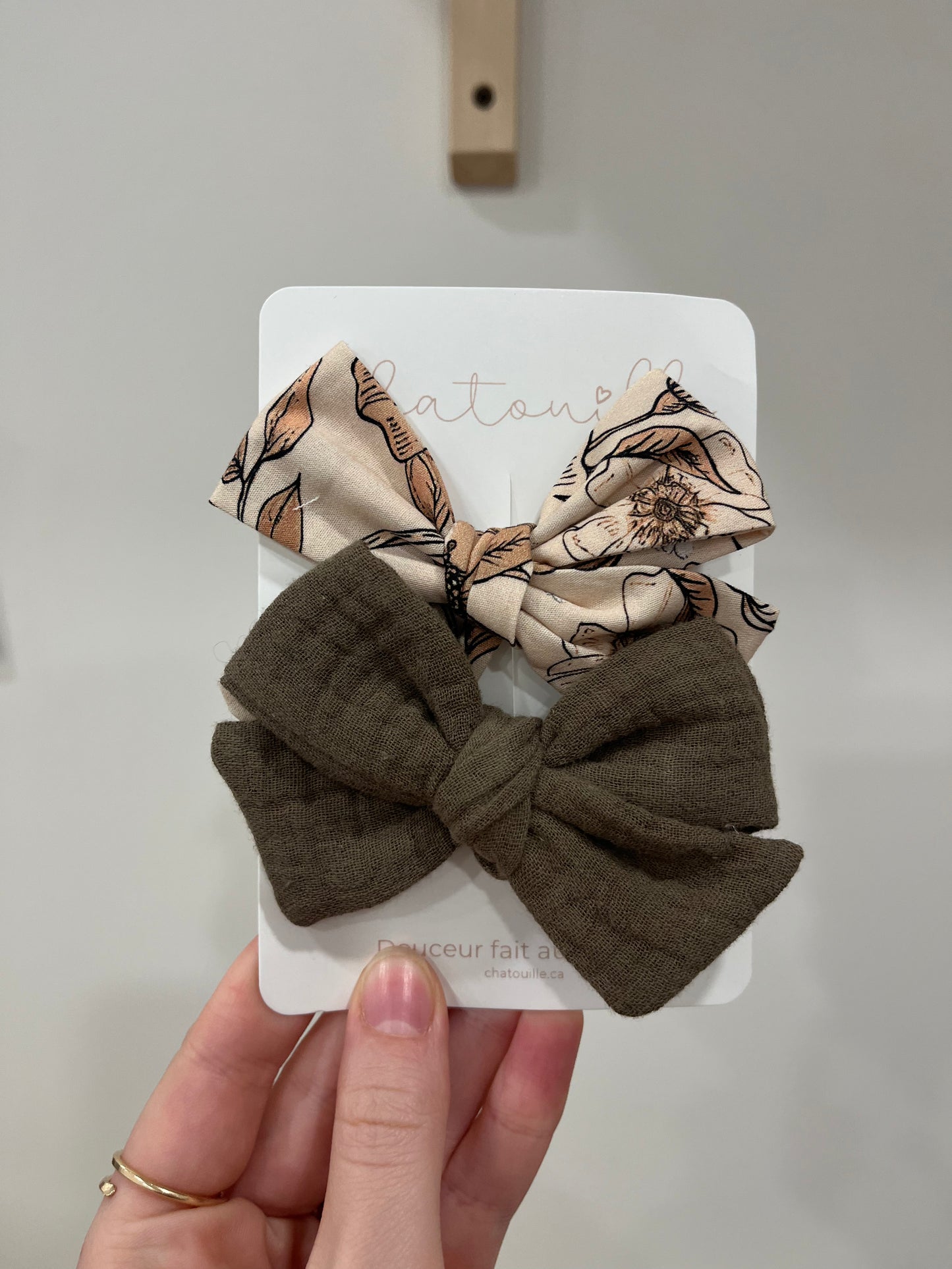 Duo boucles régulières - motif Terra et mousseline khaki