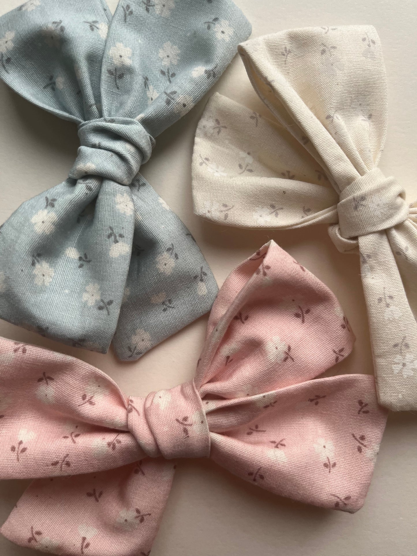 Boucle régulière - Floral doux rose